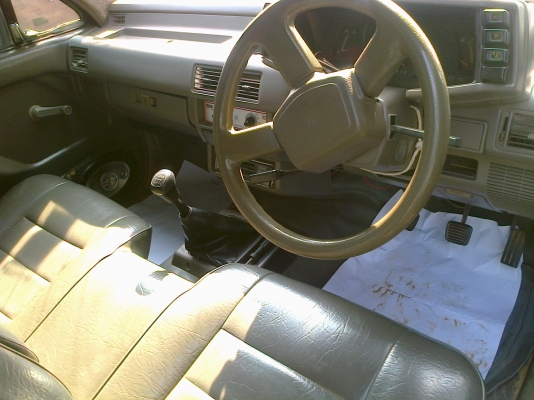 ISUZU TFR มังกรทอง SPARK EX 2.5 MT ปี 33 รถบ้านสวยพร้อมใช้งาน เครื่องแห้งแรงดี ภายในคอนโซลครบพร้อม แอร์เย็น กระบะกับฝาท้ายไม่มีผุ ช่วงล่างคัชซีดี ยางสภาพดีพร้อมใช้งาน เอกสารทะเบียนภาษีครบพร้อมโอน ราคาต่อรองได้ครับ