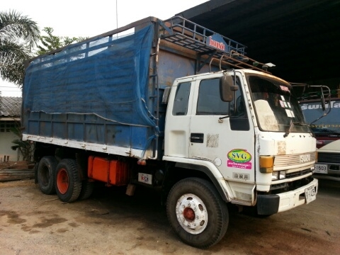 ขายสิบล้อเพลาเดียวดั้ม เป็น เจซีเอ็ม หัว ร๊อกกี้ สภาพพร้อมใช้ครับ