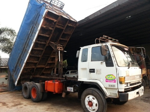 ขายสิบล้อเพลาเดียวดั้ม เป็น เจซีเอ็ม หัว ร๊อกกี้ สภาพพร้อมใช้ครับ