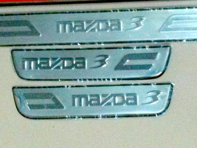 (ของใหม่)สแคปเพส มาสด้า 3 สแตนเลสอย่างดี กันเป็นรอยและเพิ่มความสวยงาม หนึ่งชุด สี่ชิ้น พร้อมส่งฟรีครับ