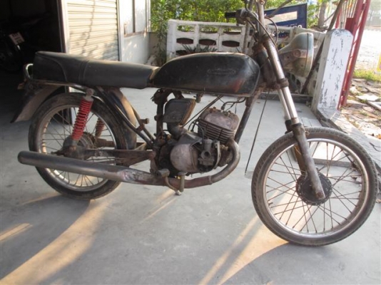 ขาย GP100 สำหรับคนมีงบน้อยเครื่องไม่ติดไม่มีทะเบียนตามสภาพนี้เลยครับ ขาย GP100 สำหรับคนมีงบน้อยเครื่องไม่ติดไม่มีทะเบียนตามสภาพนี้เลยครับ