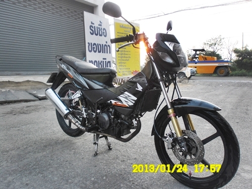 sonicตัวใหม่แท้ล้อแม๊กปี49รถบ้านเครื่องแน่นๆรถเดิมสีสวยพอใด้