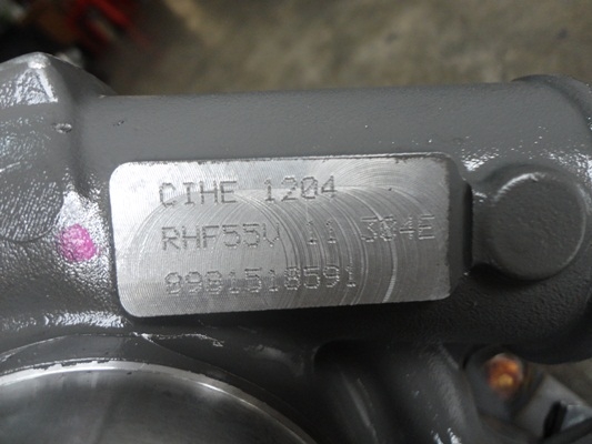 เทอร์โบ IHI F55V ป้ายขาว ใบหน้า 7 ใบ  ( ใหม่ )