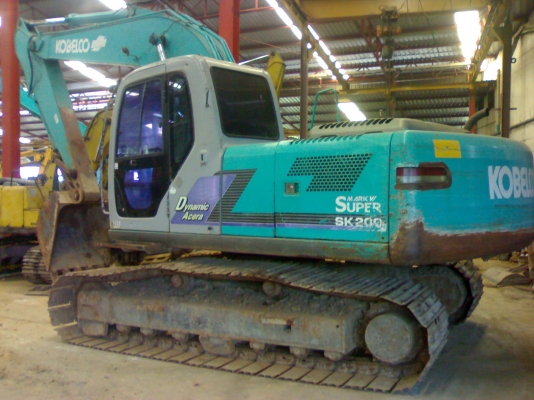 ขายรถแบ็คโฮ kOBELCO SK200 Mark6 YN09