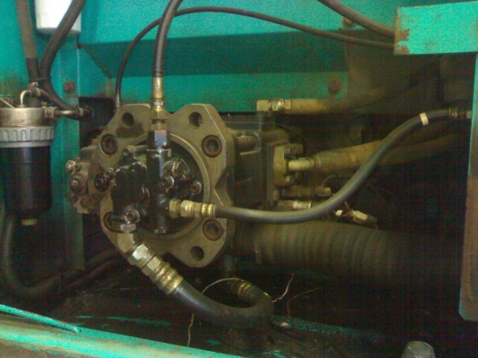 ขายรถแบ็คโฮ kOBELCO SK200 Mark6 YN09