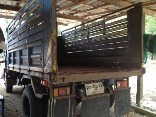 ขายหกล้อ 115 NPR 59 LU สภาพดี