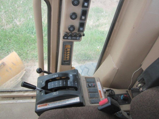 ขายรถเกรด Caterpillar   140H พร้อมใช้งานได้เลยค่ะ สนใจโทร 082-3420501 เจี๊ยบค่ะ