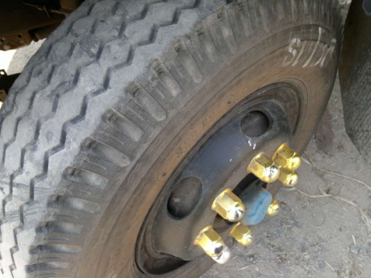 ขายรถ 10 ล้อ เพลาเดียว กระบะไม้ไม่ดั้ม 3 คัน ขายรวม ราคาย้อมๆ HINO F17 - KT925 วางหัว 3 M