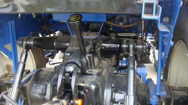 ขายรถไถFORD-TS90-NEWHOLLAND