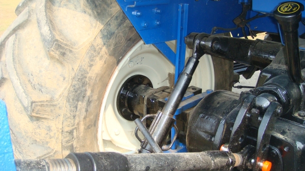 ขายรถไถFORD-TS90-NEWHOLLAND