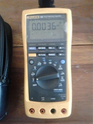 ขาย RMS มัลติมิเตอร์ FLUKE 186