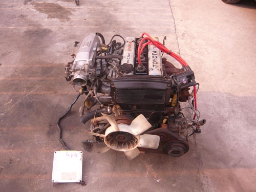 ขายเครื่องยนต์เบนซินหัวฉีดขับหลัง TOYOTA 4AG 7850 บาท