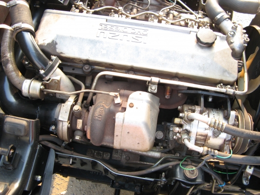 ขาย 6 ล้อ อีซูซุ NKR 130 แรง ยาว 4.30  ม. ปี 2007 สภาพเดิม ๆ สวยจัดกว่า 90\% เครื่องแน่น คัสซีสวยกิ๊ป สนใจชมรถก่อนได้ครับ