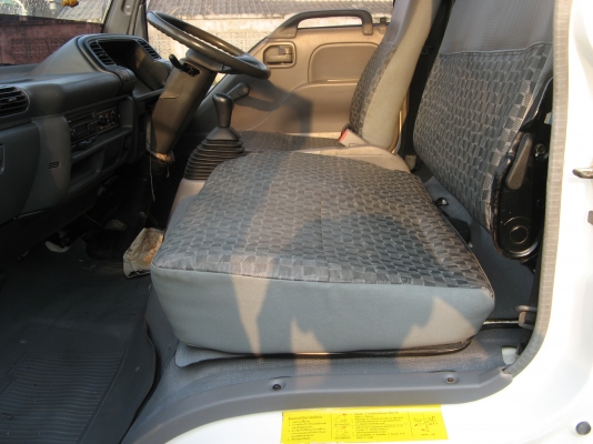 ขาย 6 ล้อ อีซูซุ NKR 130 แรง ยาว 4.30  ม. ปี 2007 สภาพเดิม ๆ สวยจัดกว่า 90\% เครื่องแน่น คัสซีสวยกิ๊ป สนใจชมรถก่อนได้ครับ