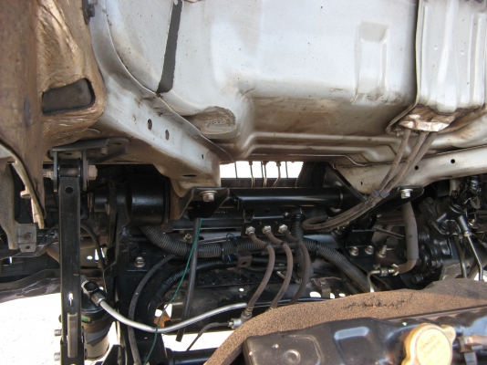 ขาย 6 ล้อ อีซูซุ NKR 130 แรง ยาว 4.30  ม. ปี 2007 สภาพเดิม ๆ สวยจัดกว่า 90\% เครื่องแน่น คัสซีสวยกิ๊ป สนใจชมรถก่อนได้ครับ