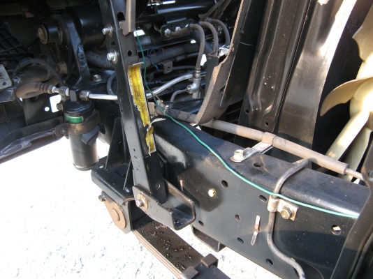 ขาย 6 ล้อ อีซูซุ NKR 130 แรง ยาว 4.30  ม. ปี 2007 สภาพเดิม ๆ สวยจัดกว่า 90\% เครื่องแน่น คัสซีสวยกิ๊ป สนใจชมรถก่อนได้ครับ