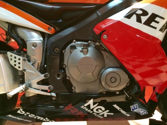 T&T BIKE RAMA2 มาถึงร้านละคับ 184000฿HONDA CBR600Rปี2004 ลาย REPSOLแท้ ทะเบียน โอนขนส่ง ภาษี พรบ.2558 ป้าย กทม.โอนขนส่งหมอชิต จับมือโอนขนส่งคับ สีตรงเล่ม T&T BIKE RAMA2 มาถึงร้านละคับ 184000฿HONDA CBR600Rปี2004 ลาย REPSOLแท้ ทะเบียน โอนขนส่ง ภาษี พรบ.2558 ป้าย กทม.โอนขนส่งหมอชิต จับมือโอนขนส่งคับ สีตรงเล่ม