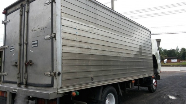 รถฮีโน่ 6 ล้อ ตู้แห้ง FC2W 120 แรงม้า. ปี 37 สนใจติดต่อ 081 - 6079515 รถฮีโน่ 6 ล้อ ตู้แห้ง FC2W 120 แรงม้า. ปี 37 สนใจติดต่อ 081 - 6079515