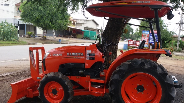 ปัญญาแทรคเตอร์มาแล้ว... คูโบต้า L3608 พร้อมใบมีดคานล่างFD163F โรตาลี่ตราช้าง พร้อมส่งทั่วไทยครับ จัดส่ง อ.คลองลาน จ.กำแพงเพชร