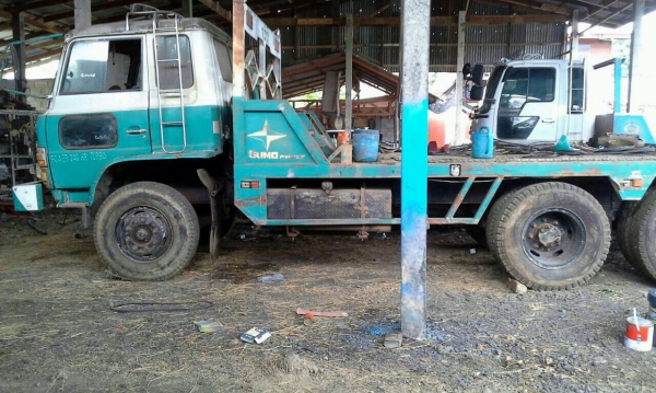 ขายรถสิบล้อเทเลอร์ Hino KT925 เครื่อง EP100 turbo-285 แรง 2 เพลา ทะเบียนพร้อ ขายรถสิบล้อเทเลอร์ Hino KT925 เครื่อง EP100 turbo-285 แรง 2 เพลา ทะเบียนพร้อ