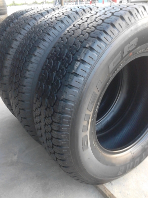 245/70R16 BRIDGESTONE DUELER H/T 689  ชุด 4 เส้น ไม่มีปะทุกเส้น ใช้งานน้อย ดอกเต็มแบบยางใหม่ทุกเส้น TEL.081-427-3941