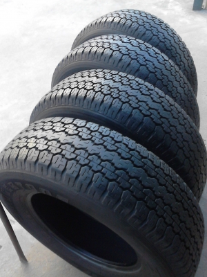 245/70R16 BRIDGESTONE DUELER H/T 689  ชุด 4 เส้น ไม่มีปะทุกเส้น ใช้งานน้อย ดอกเต็มแบบยางใหม่ทุกเส้น TEL.081-427-3941