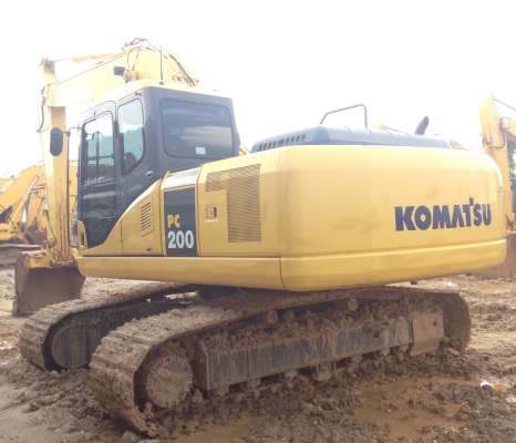 ขายดาวน์ KOMATSU PC200-7 สภาพสวยมากค่ะ