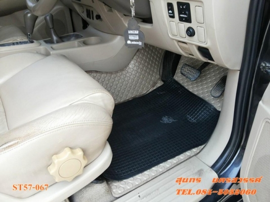 ขายด่วน TOYOTA FORTUNER 3.0 V ดีเซล 4WD.ออโต้ รุ่นTOPสุด AIR BAG คู่ สภาพสวย พร้อมใช้ ขายด่วน TOYOTA FORTUNER 3.0 V ดีเซล 4WD.ออโต้ รุ่นTOPสุด AIR BAG คู่ สภาพสวย พร้อมใช้