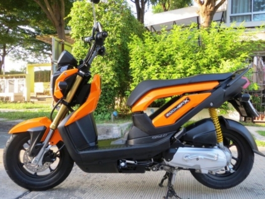 Zoomer X 8 เดือน ส้มซ่าส์ สีลายล่าสุด เดิมดี ไม่มีบิวด์  เพียง  38,900  บาทเท่านั้น