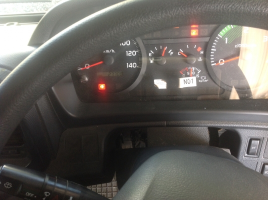 ขายดาวน์ 6 ล้อดั้ม hino