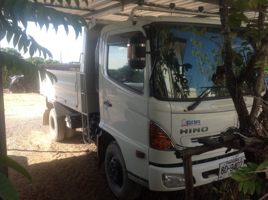 ขายดาวน์ 6 ล้อดั้ม hino