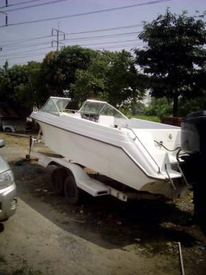 ขายเรือไฟเบอร์ 22 ฟุตเครื่องเมอร์คิวรี่ 225 แรง 170,000.-บาท