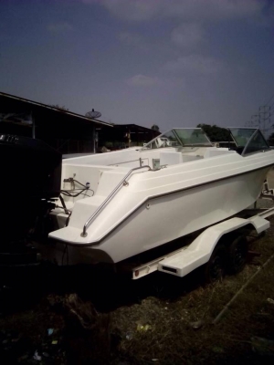 ขายเรือไฟเบอร์ 22 ฟุตเครื่องเมอร์คิวรี่ 225 แรง 170,000.-บาท