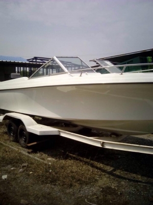 ขายเรือไฟเบอร์ 22 ฟุตเครื่องเมอร์คิวรี่ 225 แรง 170,000.-บาท