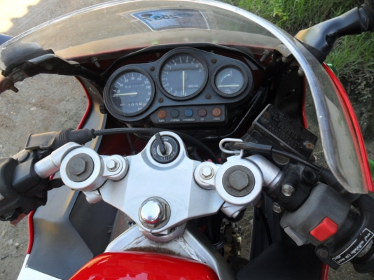 ขาย yamaha tzm150  ทะเบียนแท้ ชุดโอนครบ  ลดเหลือ18000 ครับ