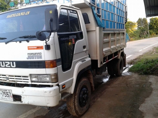 ขายรถดั้ม issuzu rocky 175 แรงม้า