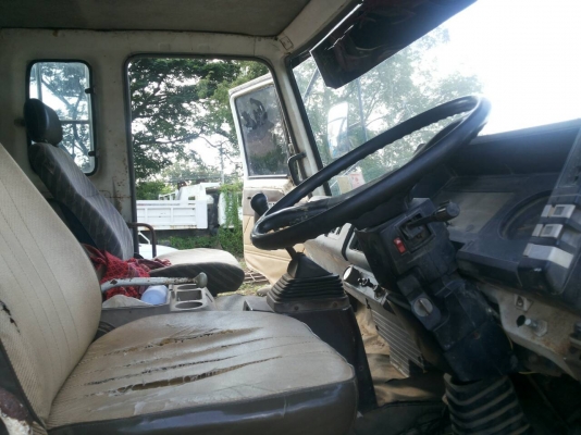 รถบรรทุก ISUZU 10 ล้อใหญ่ รุ่นFVZ12MY ปี 2535 2 เพลา ดั๊มพ์ได้ ราคา 560,000 บ.