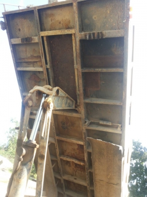 รถบรรทุก ISUZU 10 ล้อใหญ่ รุ่นFVZ12MY ปี 2535 2 เพลา ดั๊มพ์ได้ ราคา 560,000 บ.