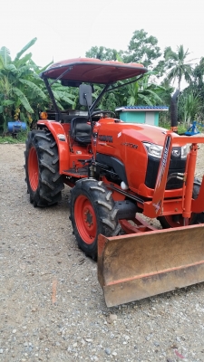 ขายรถไถคูโบต้า KUBOTA  L 4708 (4WD)  2 เพลา  สีเดิมๆจากโรงงาน