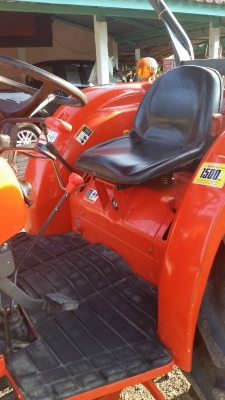 ขายรถไถคูโบต้า KUBOTA  L 4708 (4WD)  2 เพลา  สีเดิมๆจากโรงงาน