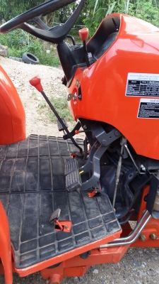 ขายรถไถคูโบต้า KUBOTA  L 4708 (4WD)  2 เพลา  สีเดิมๆจากโรงงาน