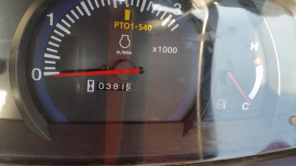 ขายรถไถคูโบต้า KUBOTA  L 4708 (4WD)  2 เพลา  สีเดิมๆจากโรงงาน