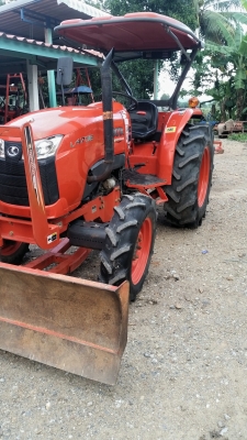 ขายรถไถคูโบต้า KUBOTA  L 4708 (4WD)  2 เพลา  สีเดิมๆจากโรงงาน