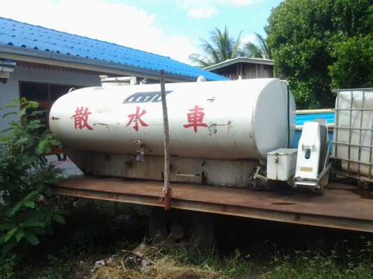 ขายถังน้ำประมาณ4500ลิตรติดรถ6ล้อญี่ปุ่นมาสวยๆ