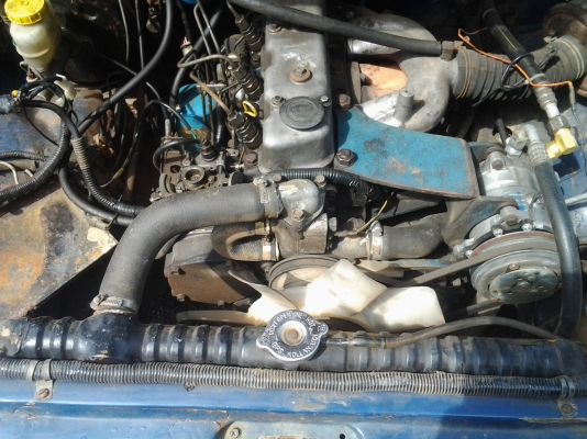 ขายนิสัน4ประตูเครื่องดีเซลรถพร้อมใช้ แอรเย็นคับเอกสารพร้อมโอน ขายนิสัน4ประตูเครื่องดีเซลรถพร้อมใช้ แอรเย็นคับเอกสารพร้อมโอน