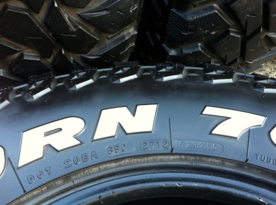 ยางMud-terrain Maxxis Bighorn MT-764 ขนาด 265 75 r16