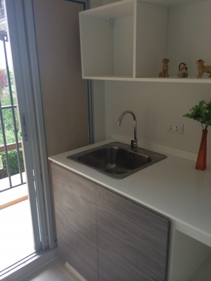 ขายคอนโดมิเนียม Dee condo ของแสนศิริ ตรงข้าม ม.ธรรมศาสตร์-รังสิต พร้อมบิวอิน พร้อมเข้าอยู่ได้เลย ขนาด 29.7 ตารางเมตร ราคา 1,890,000 บาท สนใจ 0863225494 โจ้