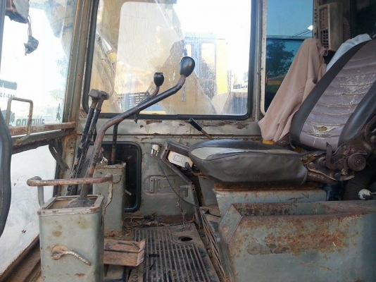 ขายแบคโคKOMATSU 120-3 เครื่องเดิม ปั้มเดิม เอวแน่น ไม่โหลด ทำงานเร็ว บูมอาร์มดี มีอุปกรณ์ครอบเครื่อง สภาพพร้อมใช้งาน สนใจโทร 090-8588220คุณนะ ID:narong498 หรือ www.truck.in.th/498 FB:ณรงค์ ซื้อขายรถมือสอง