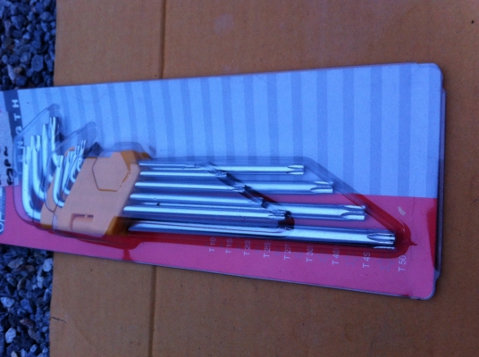 ประแจดาว MOLLER รุ่น มม. ก้านยาวมีห้วดาวสองด้านพร้อมซองพลาสติกเสียบเก็บ