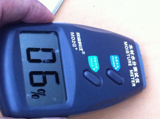 เครื่องวัดความชื่นชิ้นงานต่างๆได้เช่น ไม้ กระดาษ ดิน แสดงผลเป็น \% ความชื่น